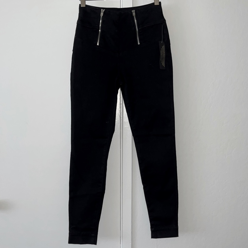 Black corset waist Bebe jeans, crop/ankle